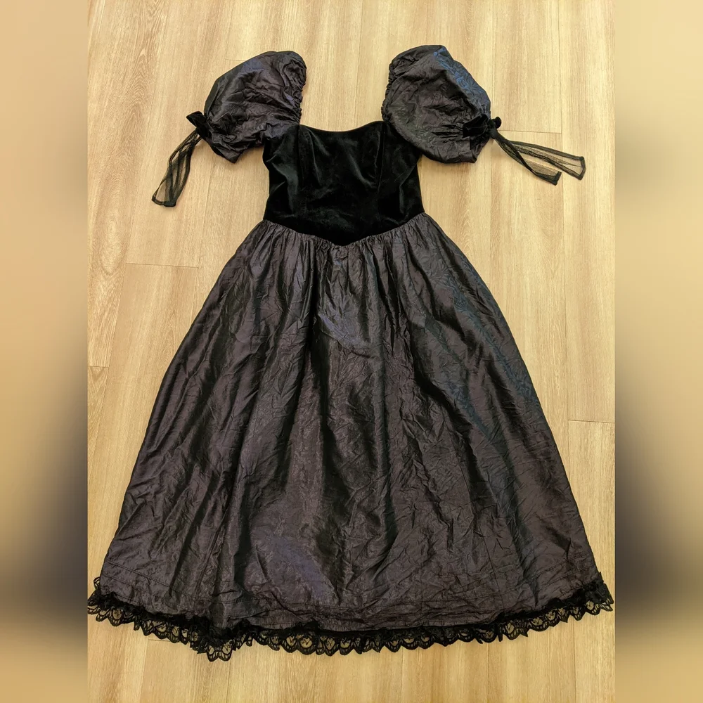 Laura Ashley dress. - Picture 1 of 3